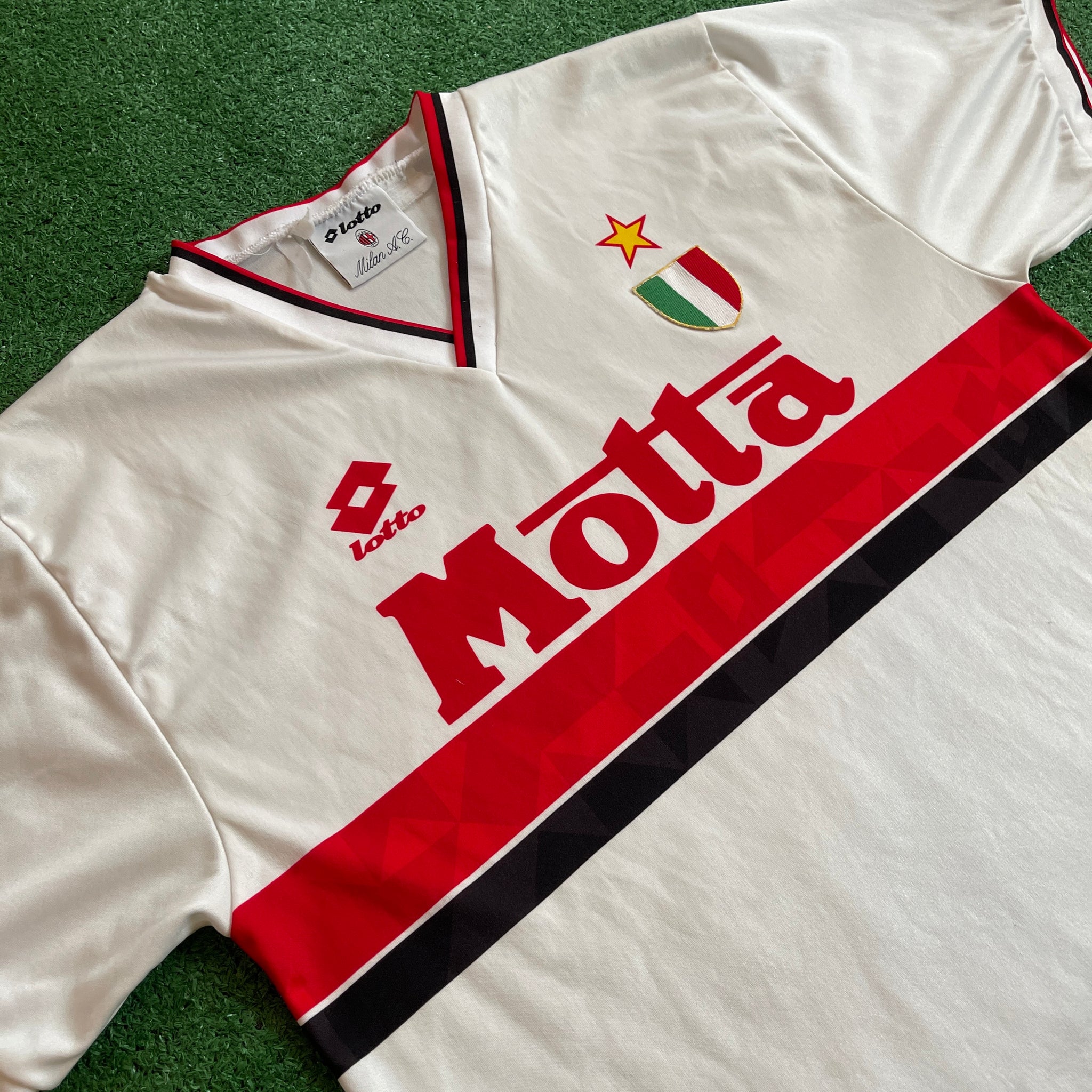 Vintage Lotto AC Milan 1993/94 Away Football Kit (S)