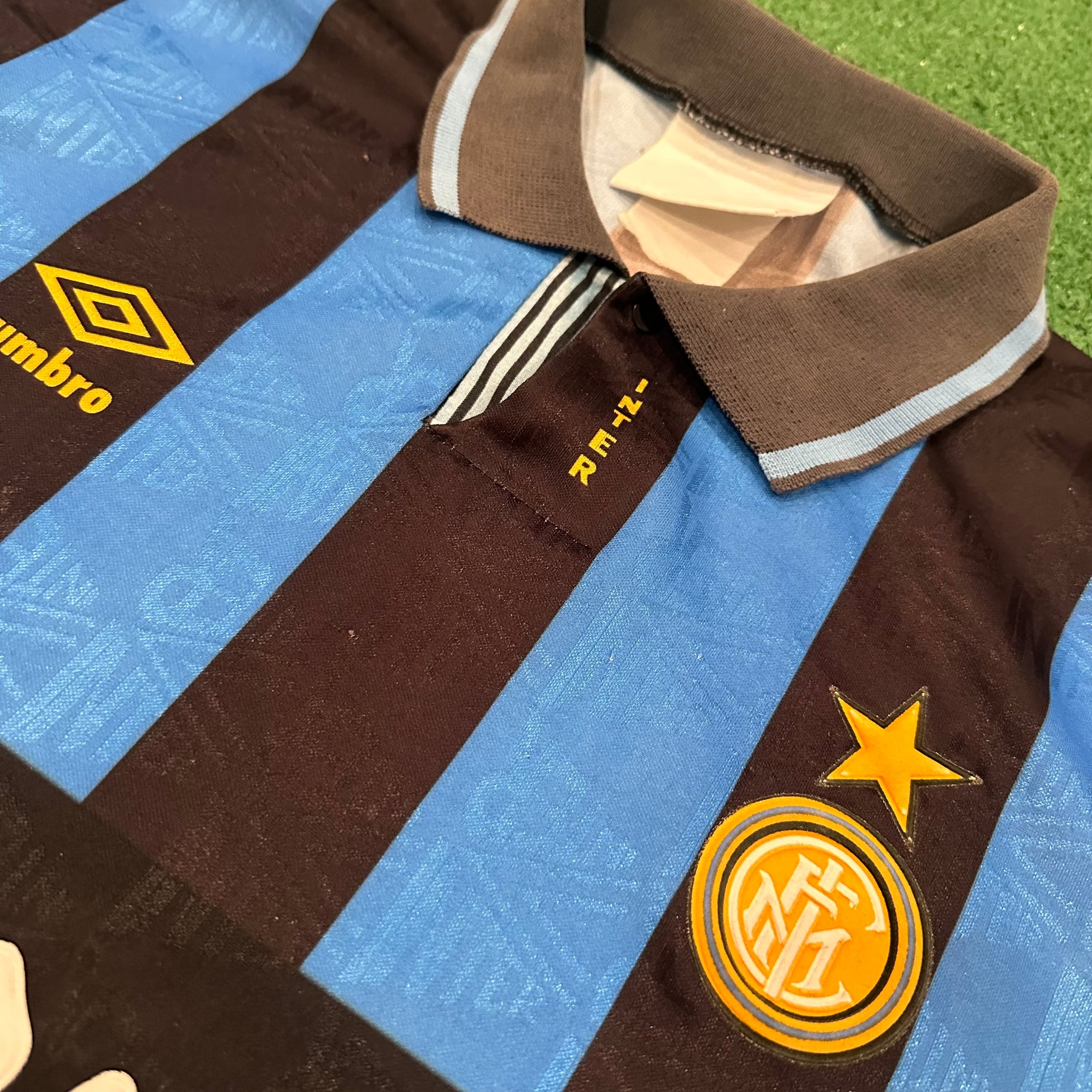 Vintage Umbro Inter Milan 1993/1994 Home Football Kit (L)