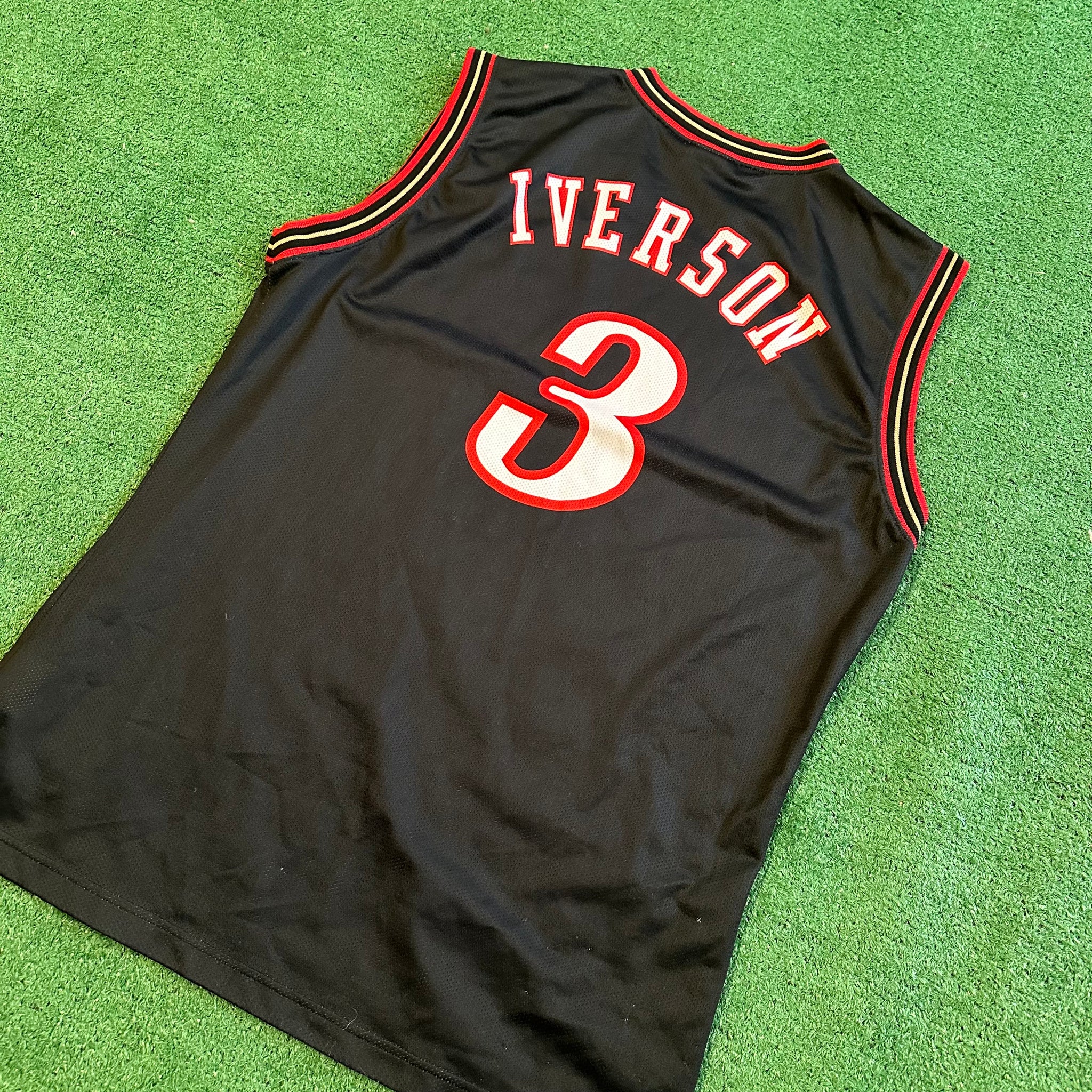 Vintage Champion Philadelphia 76ers #3 Iverson NBA Basketball Jersey (XL)