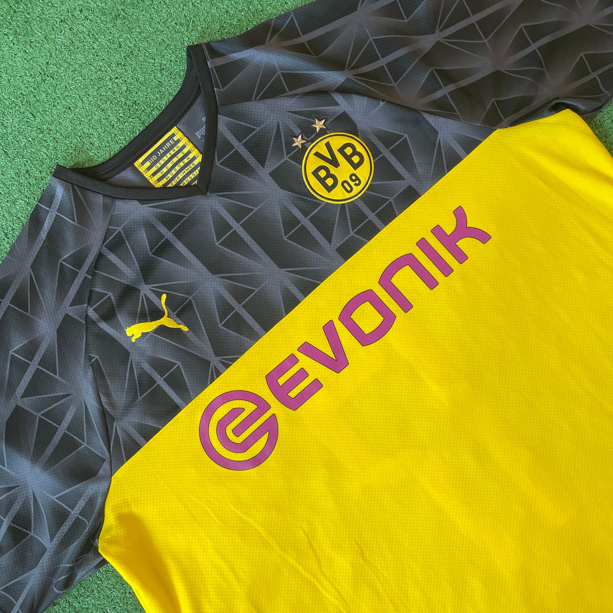 Puma Borussia Dortmund #17 Haaland 2019/20 Cup Football Kit (XXL)