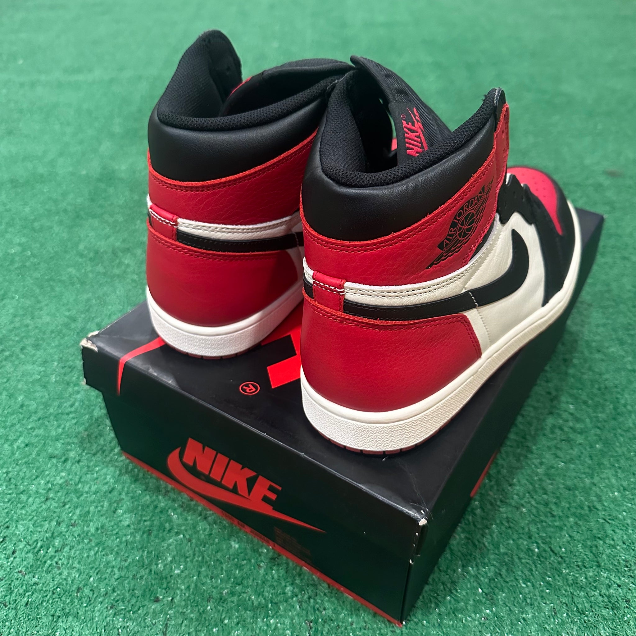 Jordan 1 Retro High Bred Toe 555088-610 (11)