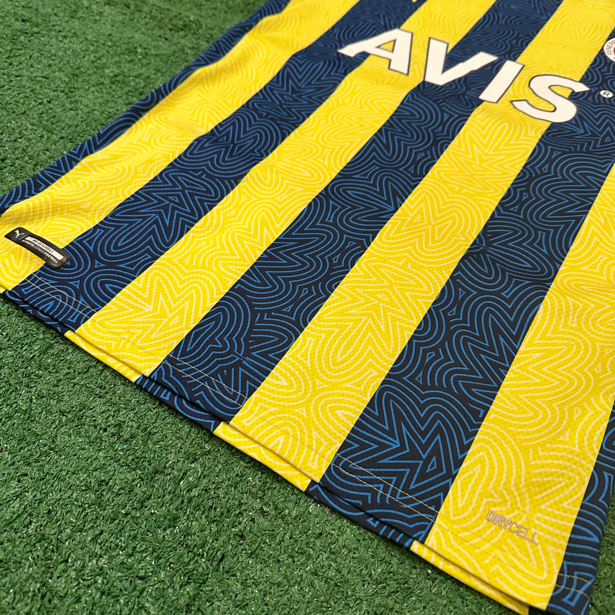 Puma Fenerbahçe 2021/22 Home Football Kit (S)