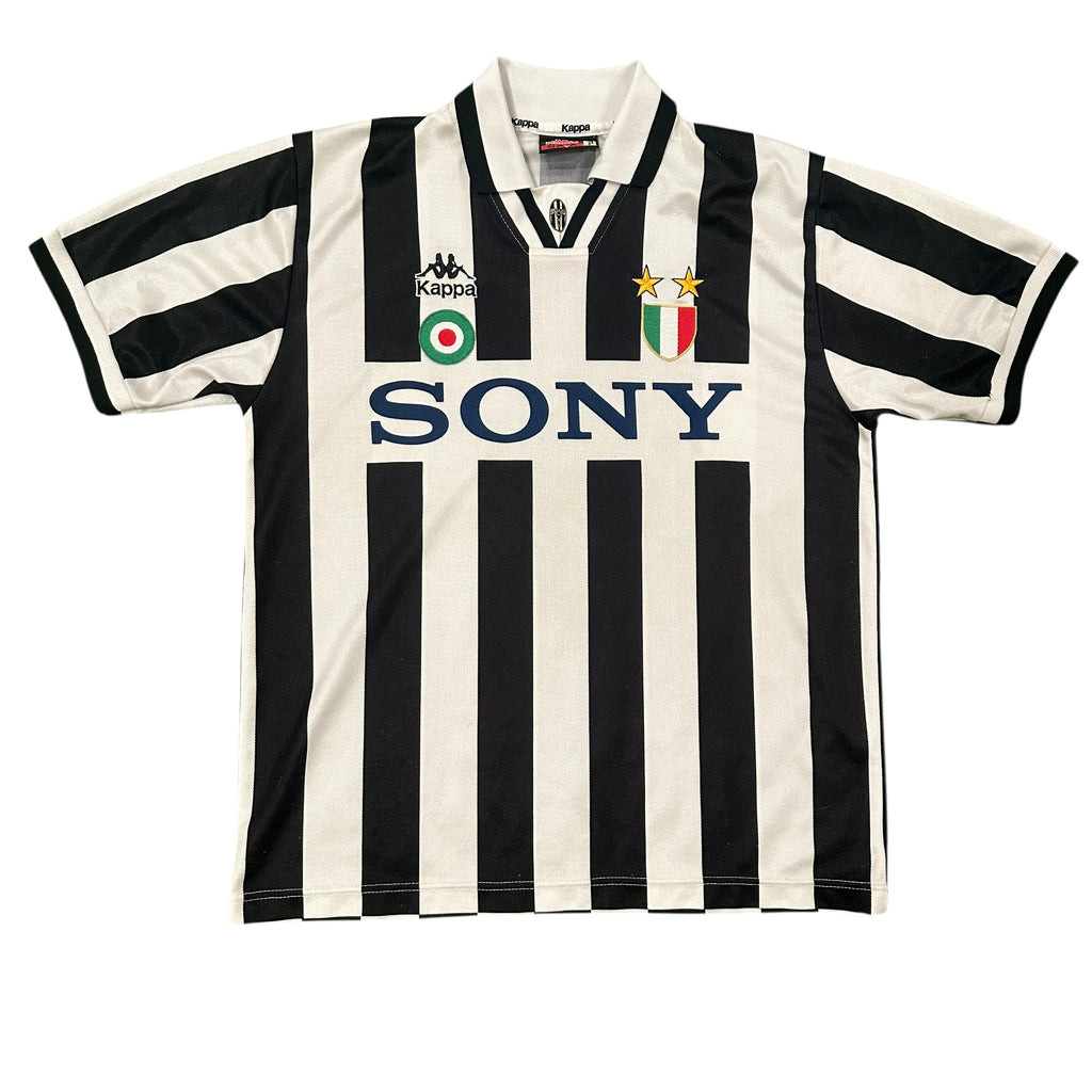 Vintage Kappa Juventus FC 1995/96 Home Football Shirt (M)