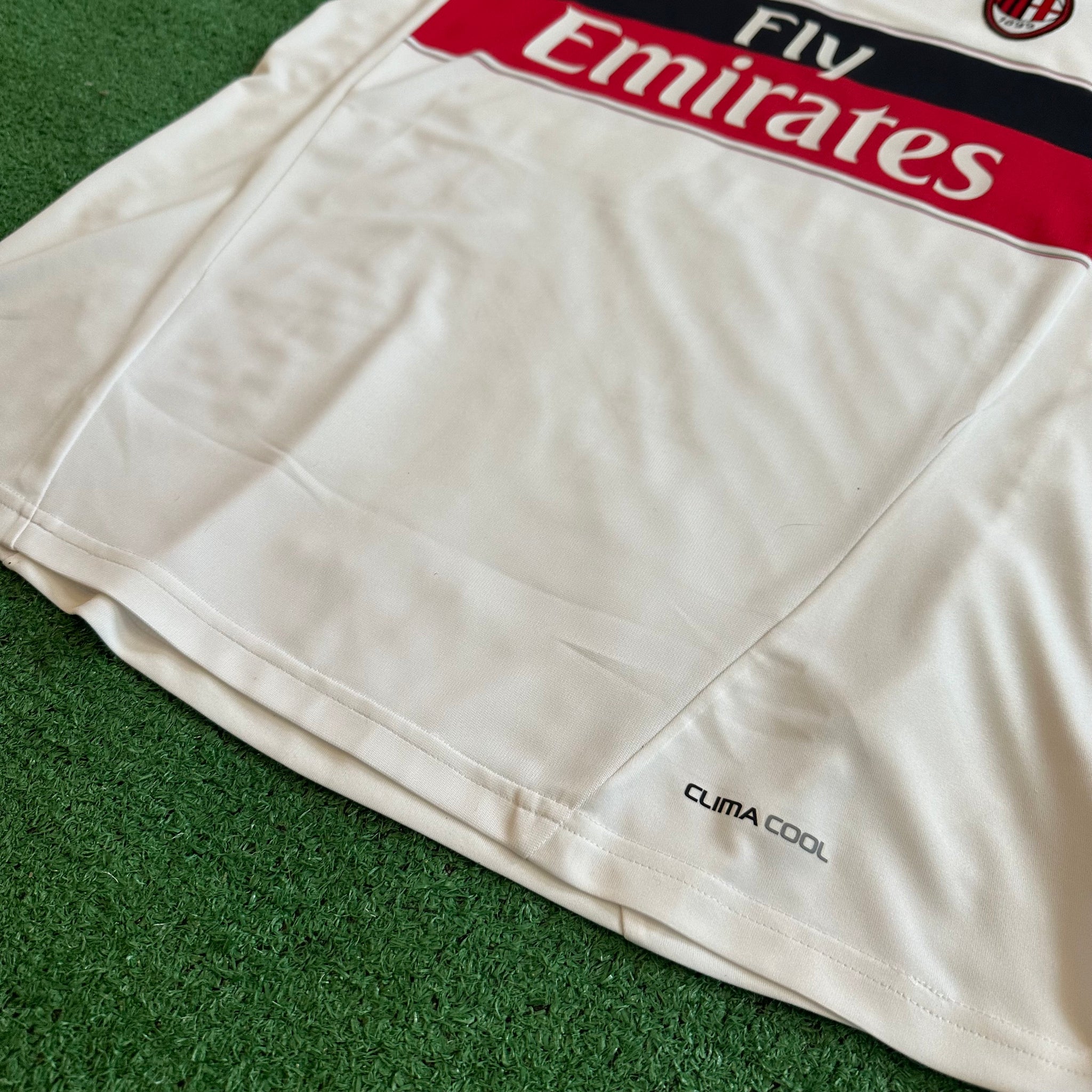 Adidas AC Milan #23 Ambrosini 2012/2013 Away Football Kit (L)