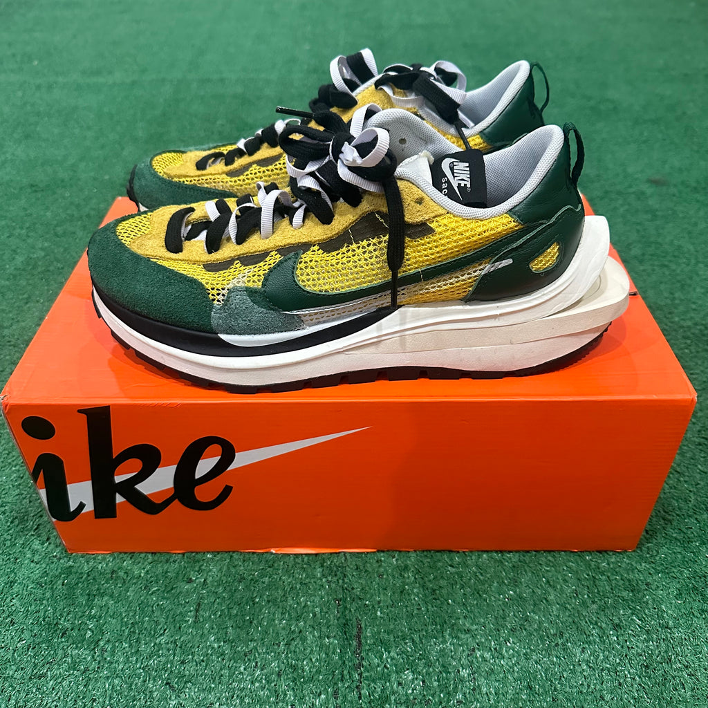 Nike Vaporwaffle sacai Tour Yellow Stadium Green CV1363-700 (9)