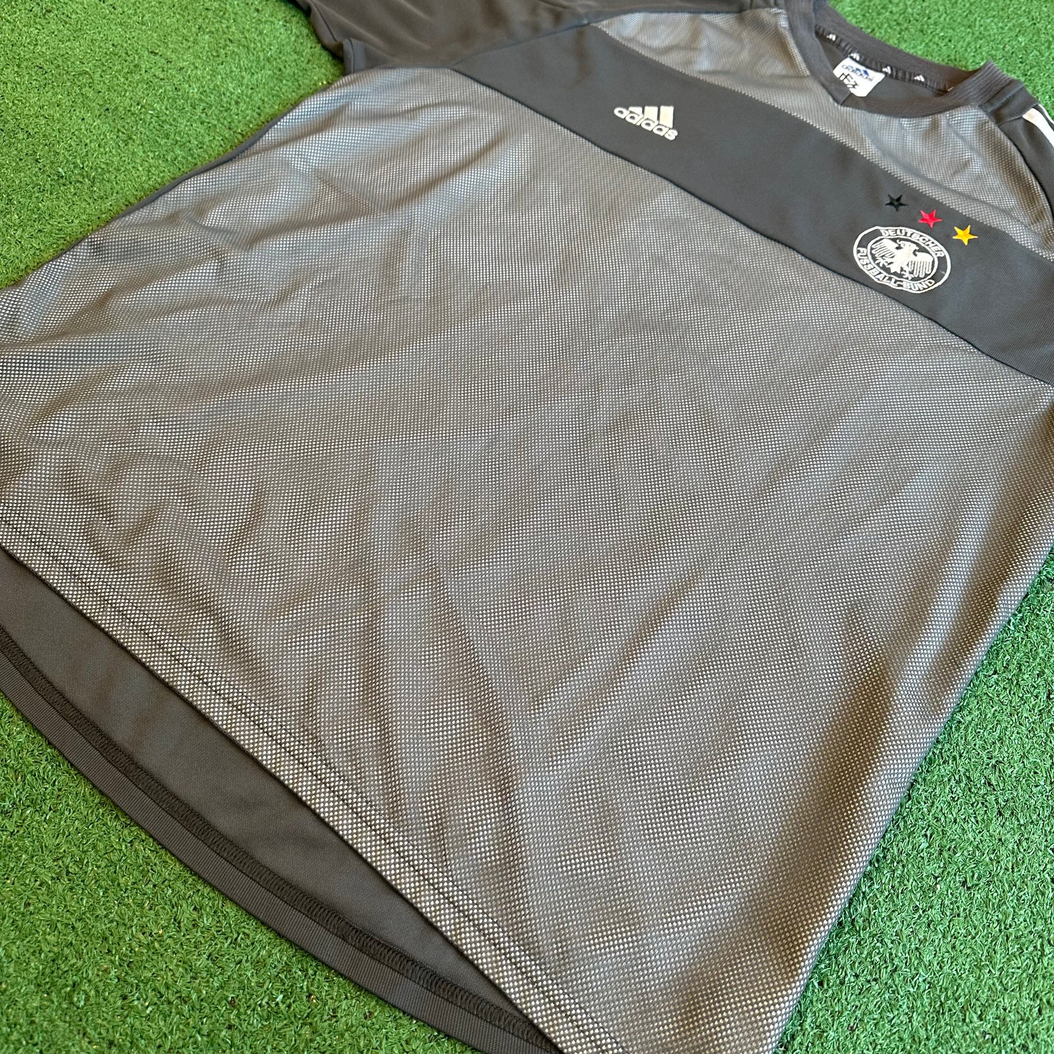 Vintage Adidas Germany 2002 Away Football Kit (M)