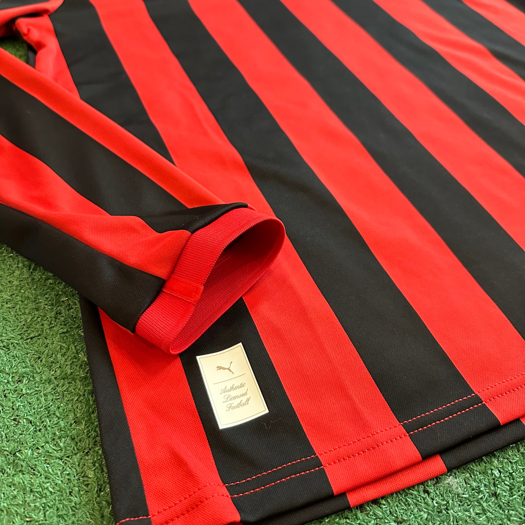 Puma AC Milan 2024/2025 125th Anniversary Football Kit (XL)