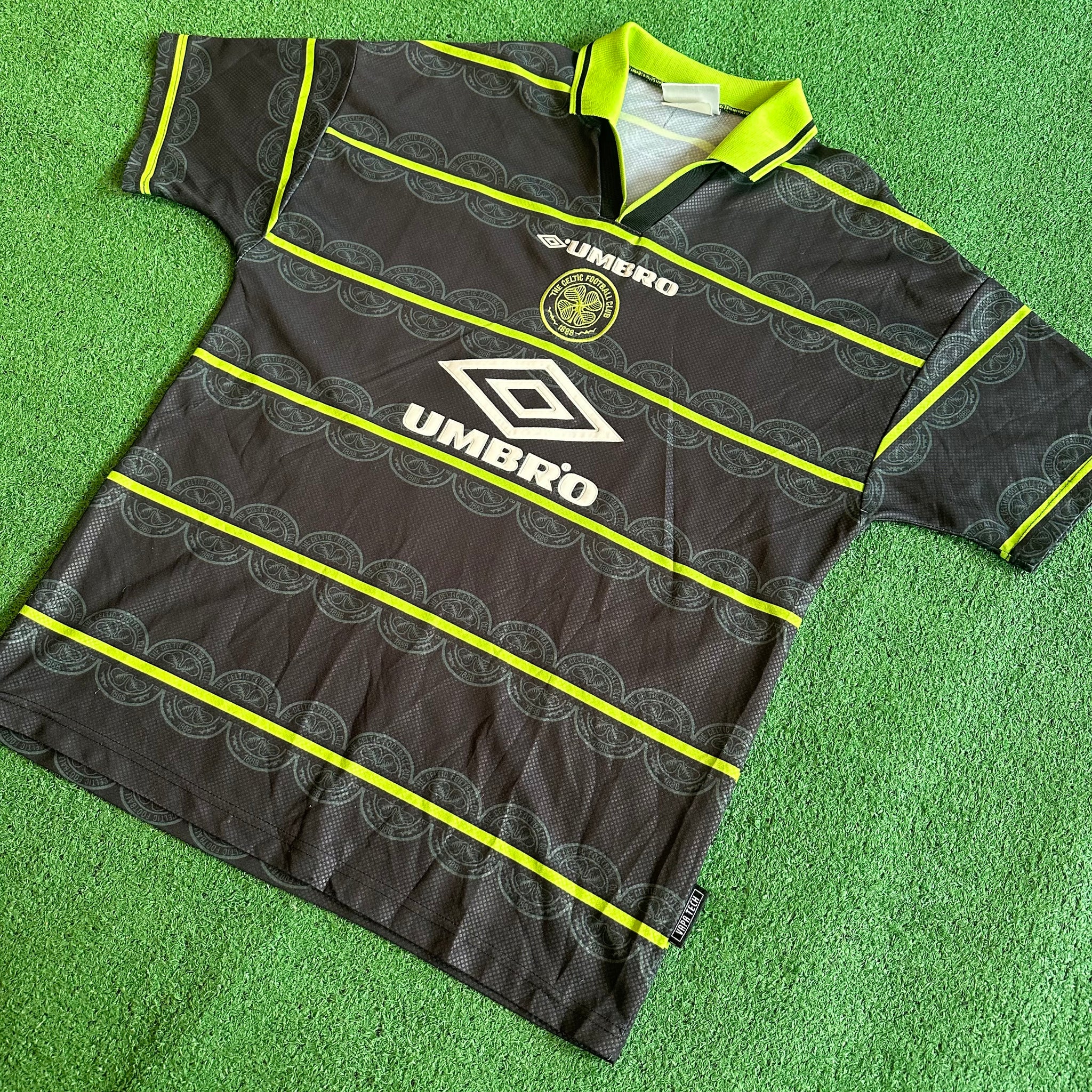 Vintage Umbro Celtic FC #7 Larsson 1998/99 Away Football Kit (L)