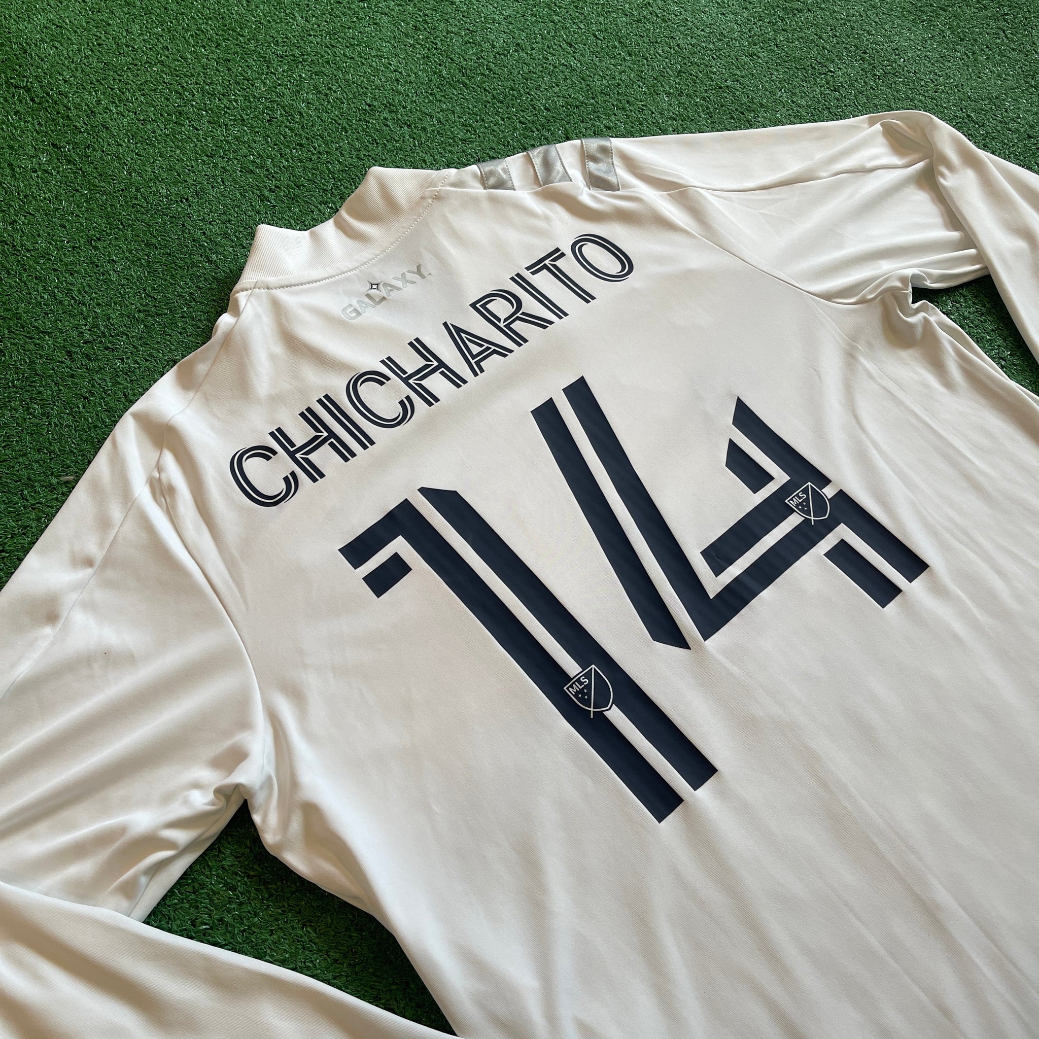 Adidas LA Galaxy #14 Chicharito 2020 Home Football Kit (L)