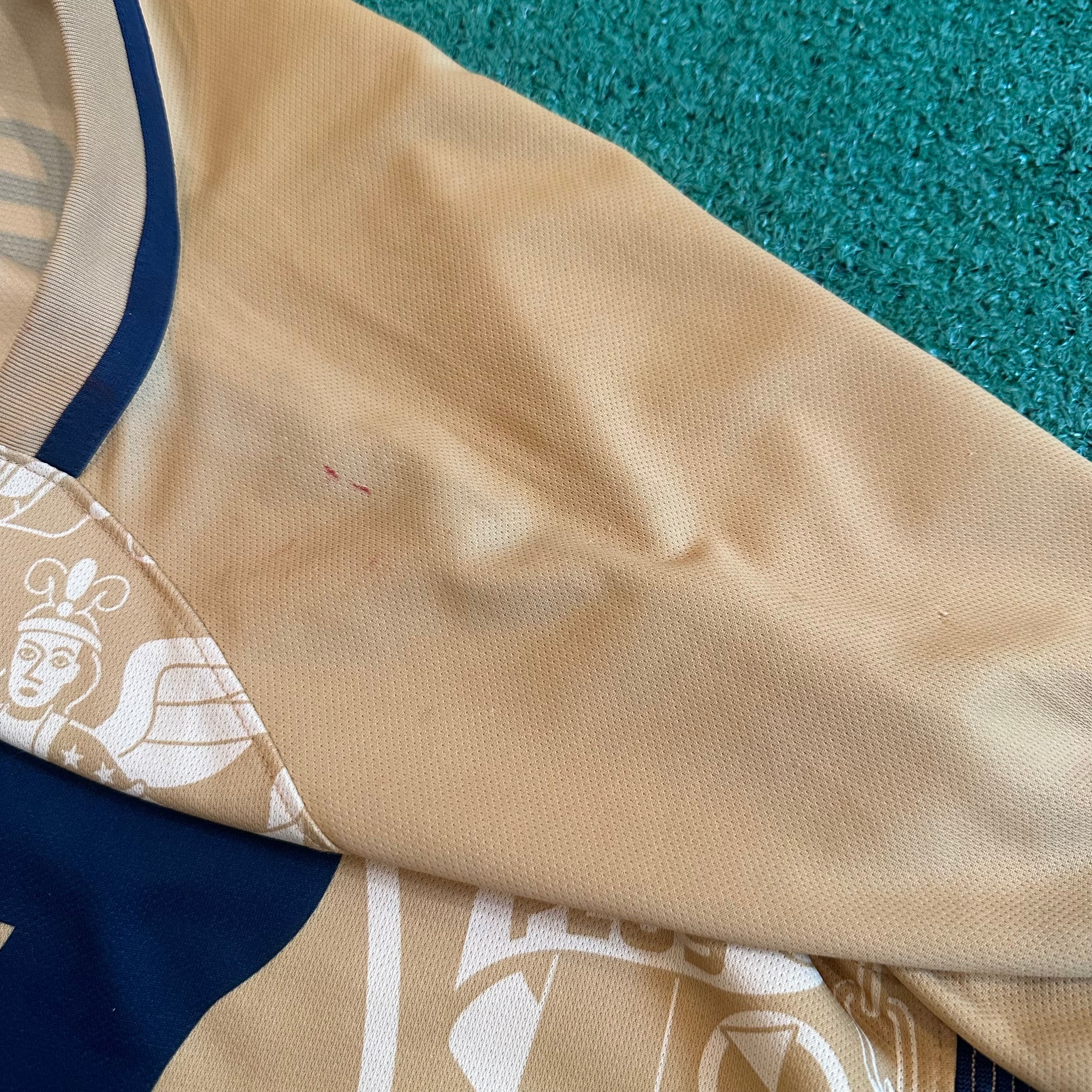 Nike Pumas UNAM 2016/17 Home Football Kit (XL)