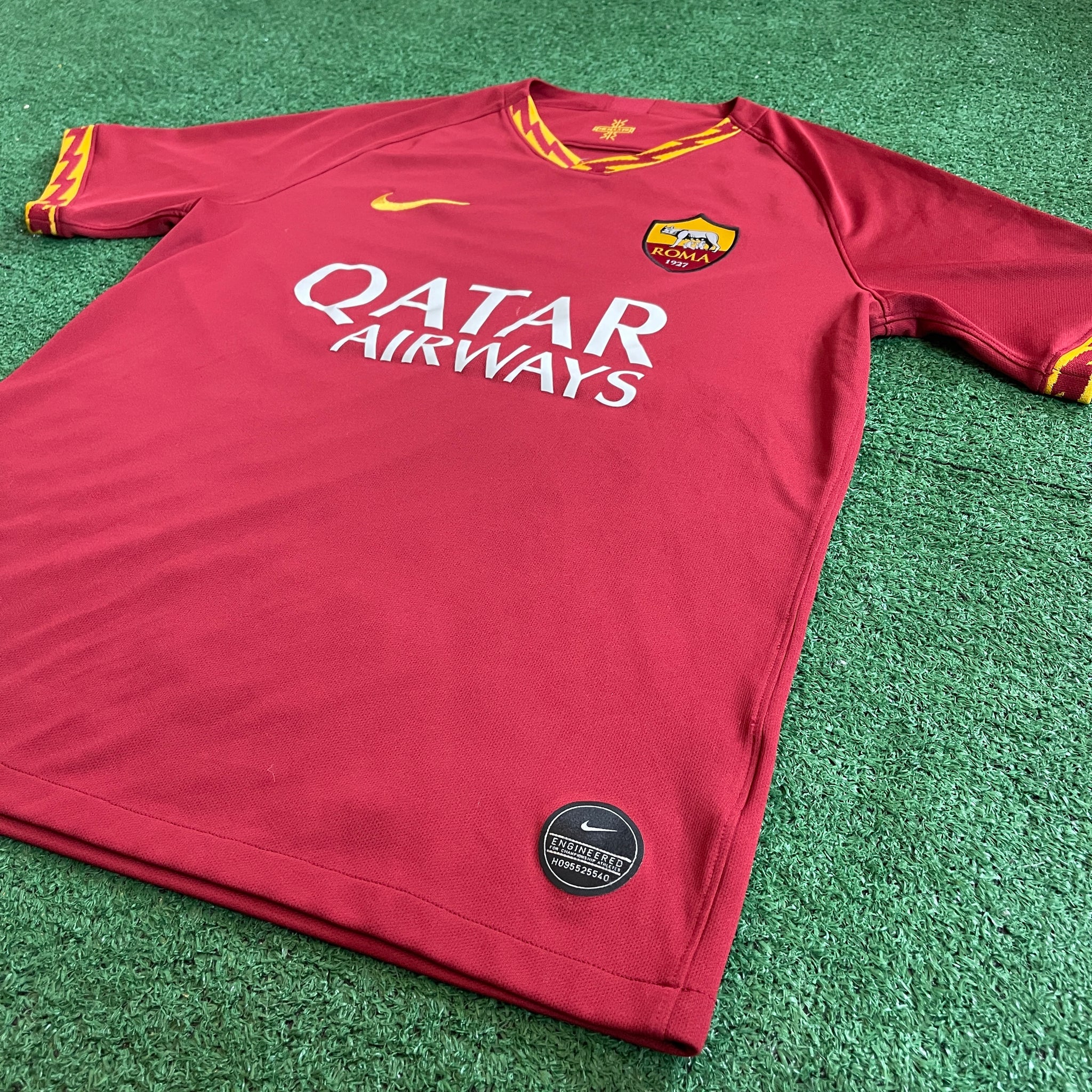 Nike AS Roma 2019/20 Home Football Kit (M)