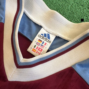 Vintage Adidas Burnley 1998/99 Home Football Kit (L)