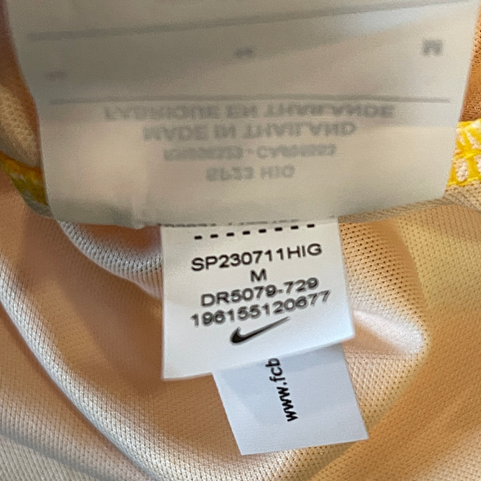 Nike FC Barcelona #27 Lamine Yamal 2023/34 Fourth Football Kit (M)