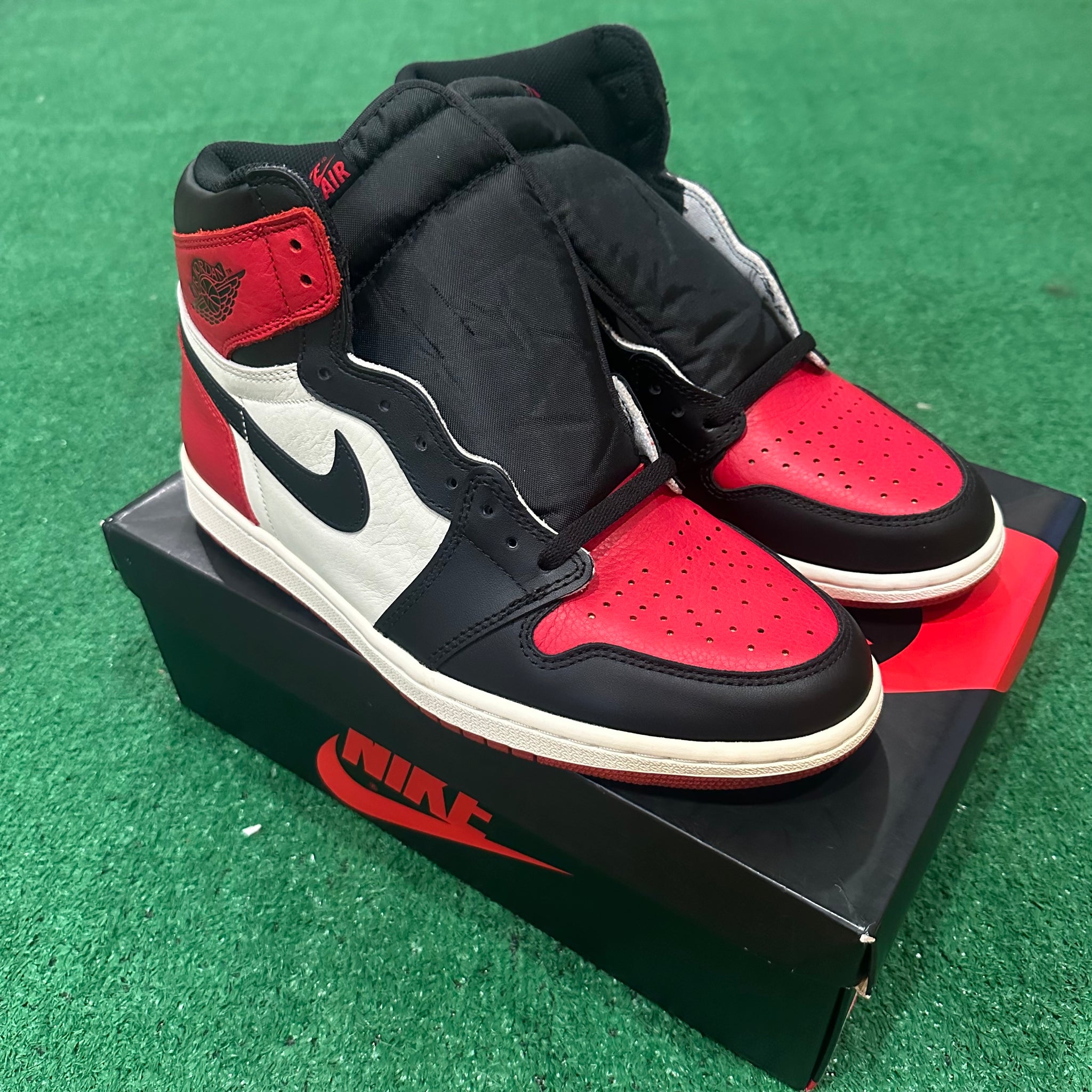 Jordan 1 Retro High Bred Toe 555088-610 (11)