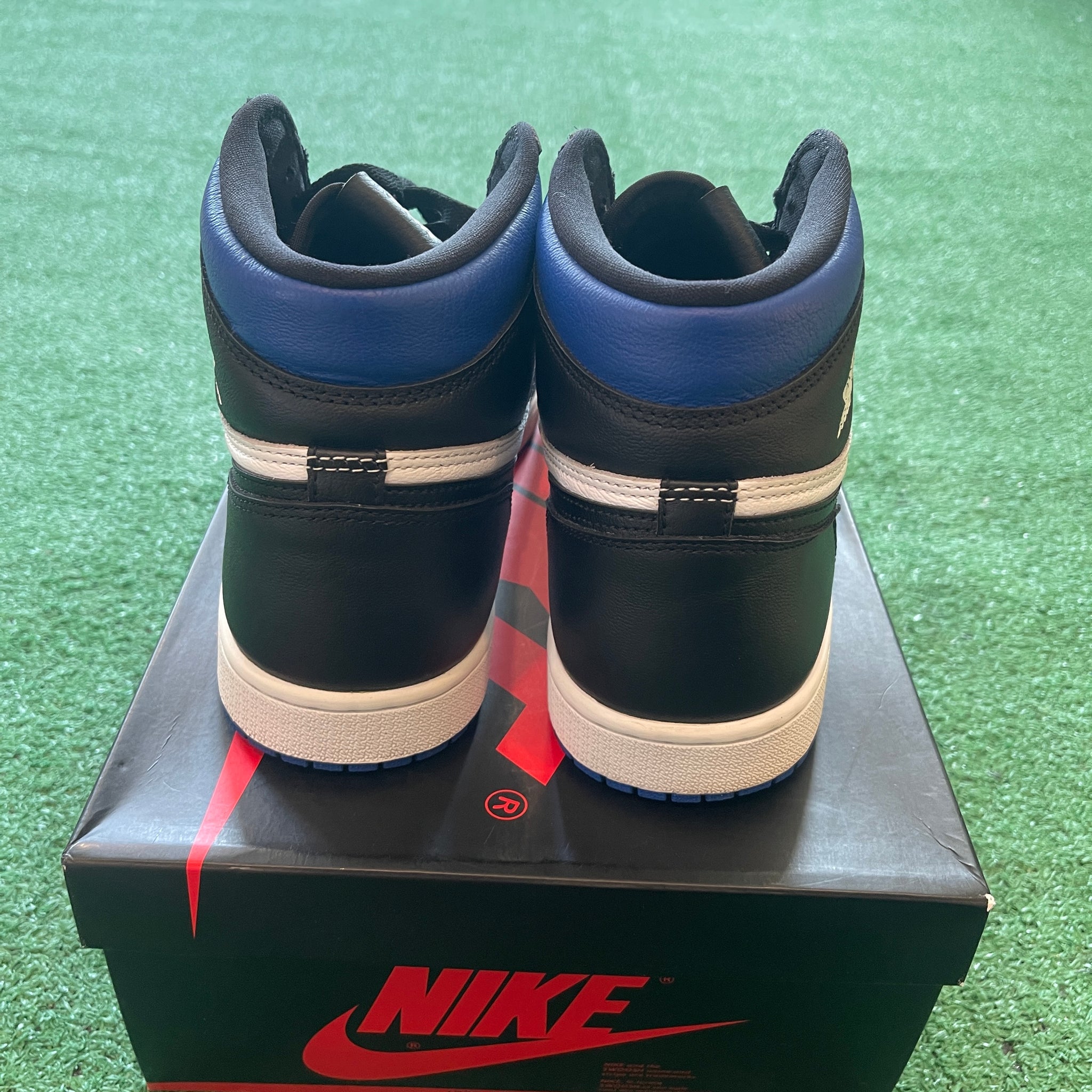 Jordan 1 Retro High Royal Toe 555088-041 (10.5)