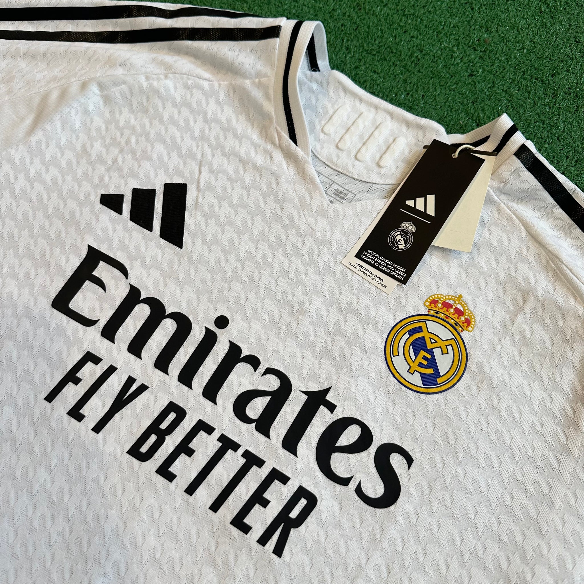 Adidas Real Madrid #16 Endrick 2024/25 Home Authentic Football Kit (XL)