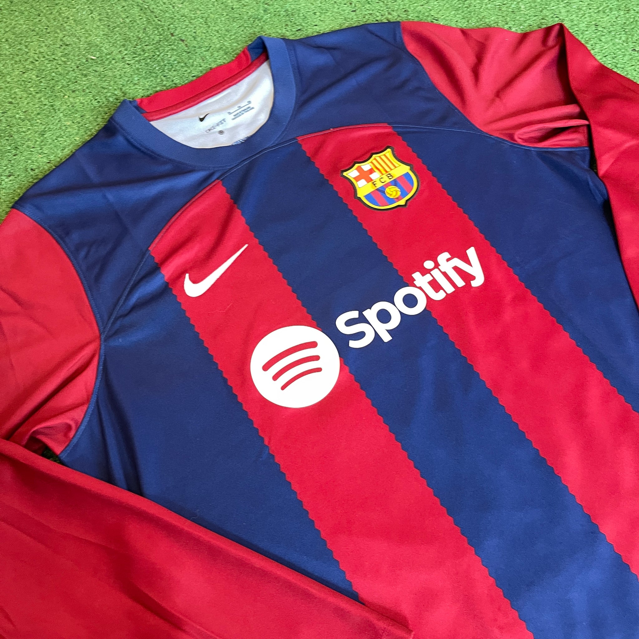 Nike FC Barcelona #27 Lamine Yamal 2023/2024 Home Football Kit (XL)