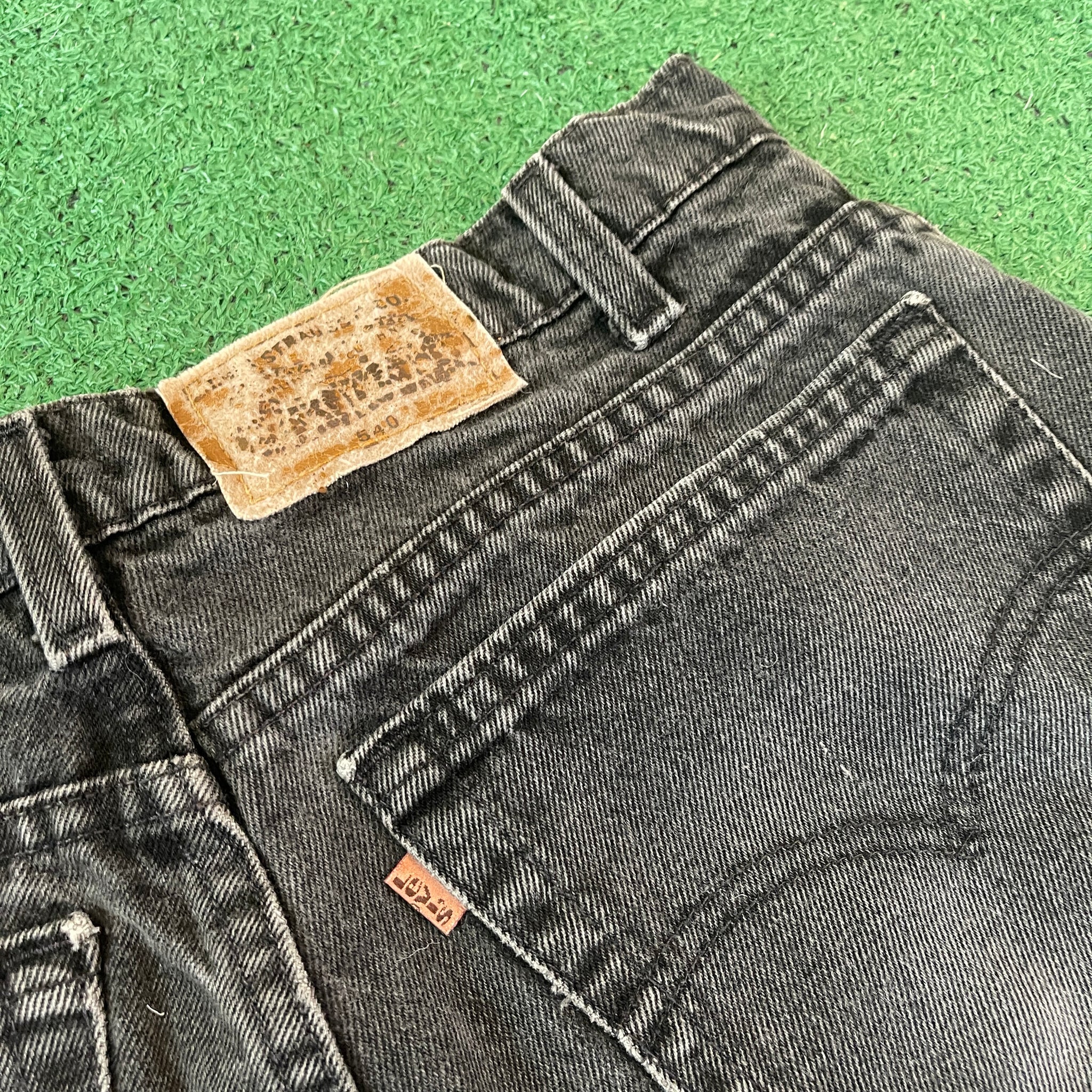Vintage Levis 540 Black Charcoal Jeans (30X30)