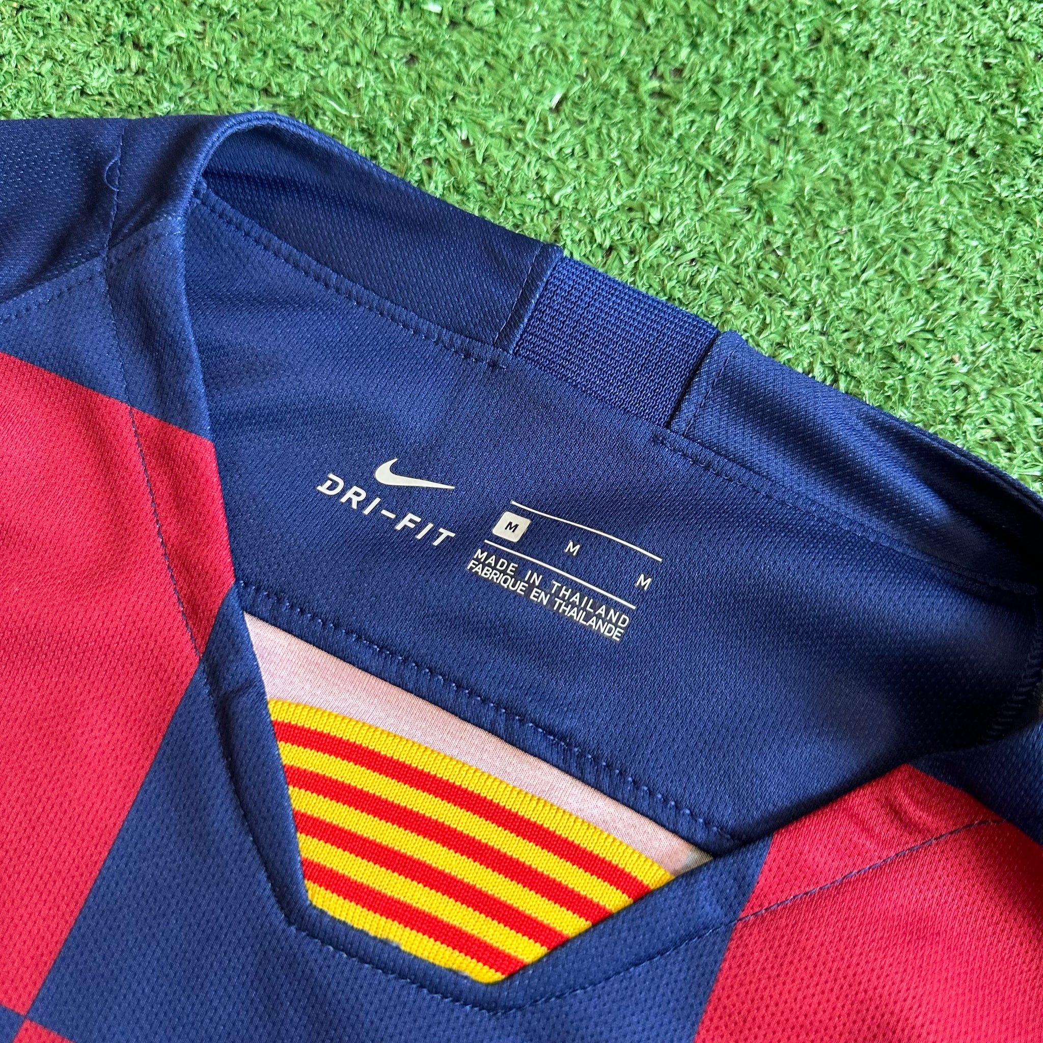 Nike FC Barcelona #10 Messi 2019/20 Home Soccer Jersey (M)