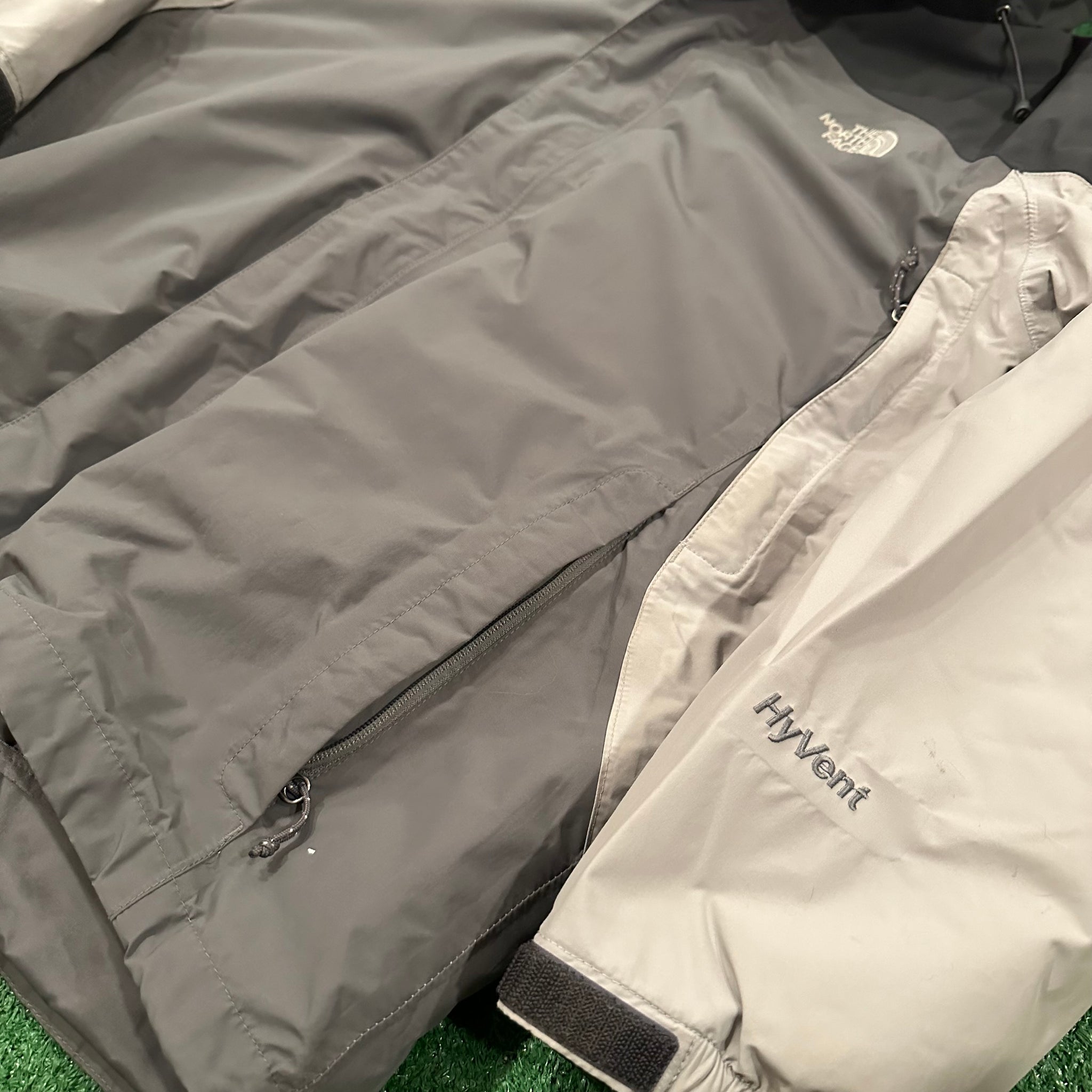 The North Face Gray HyVent Double 2 in 1 Heavy Jacket (L)