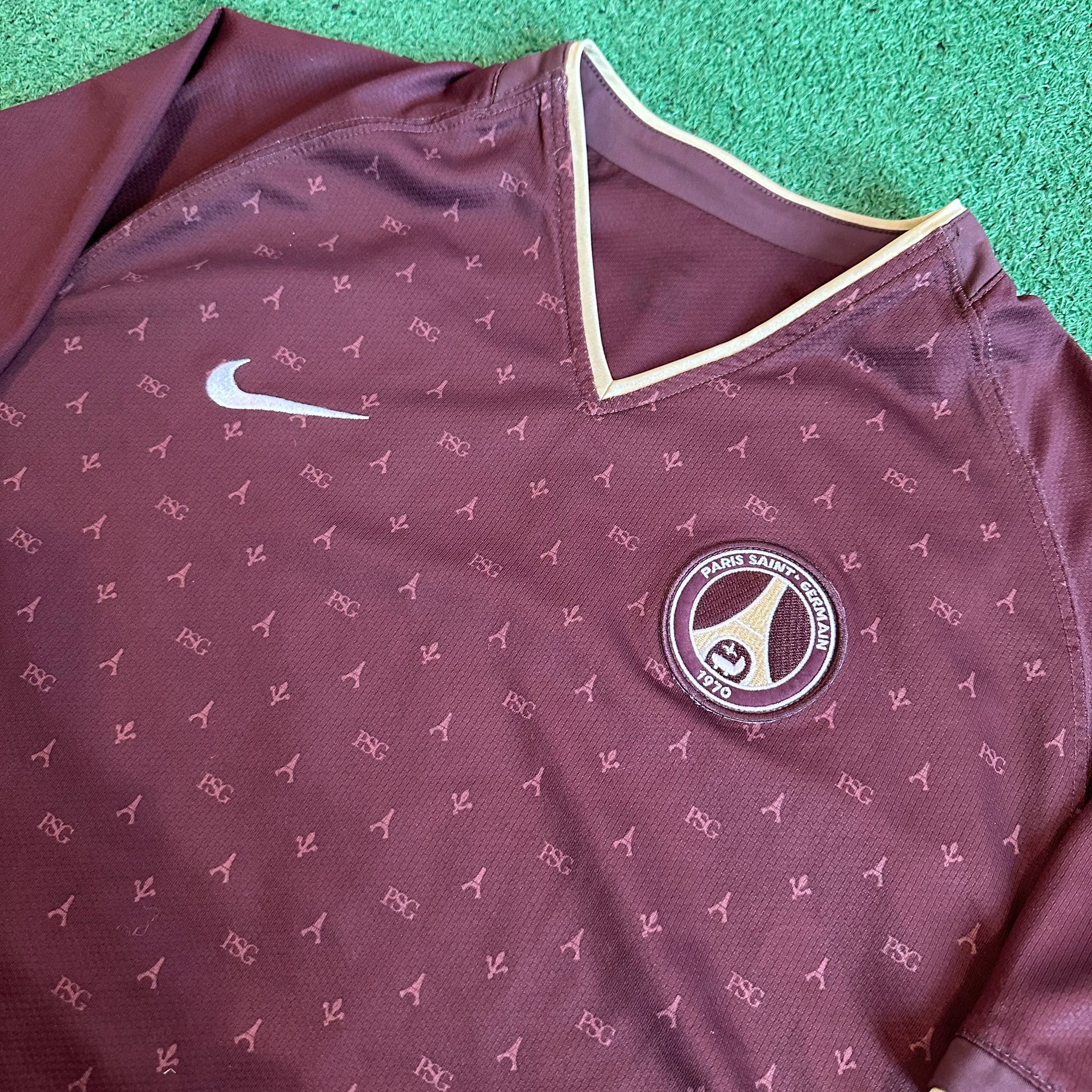 Vintage Nike PSG 2006/2007 Away Football Shirt (S)