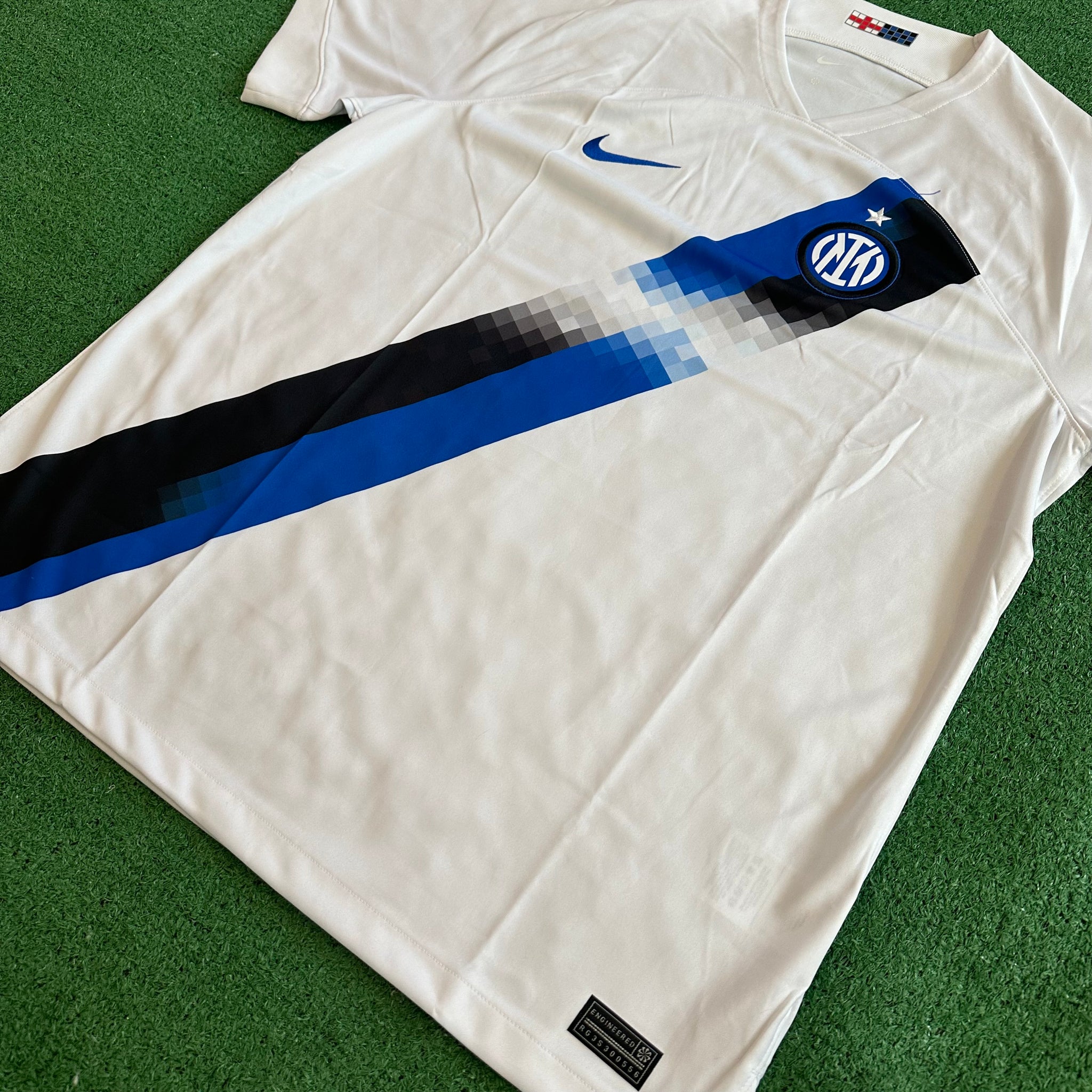 Nike Inter Milan 2023/2024 Away Football Kit (XL)