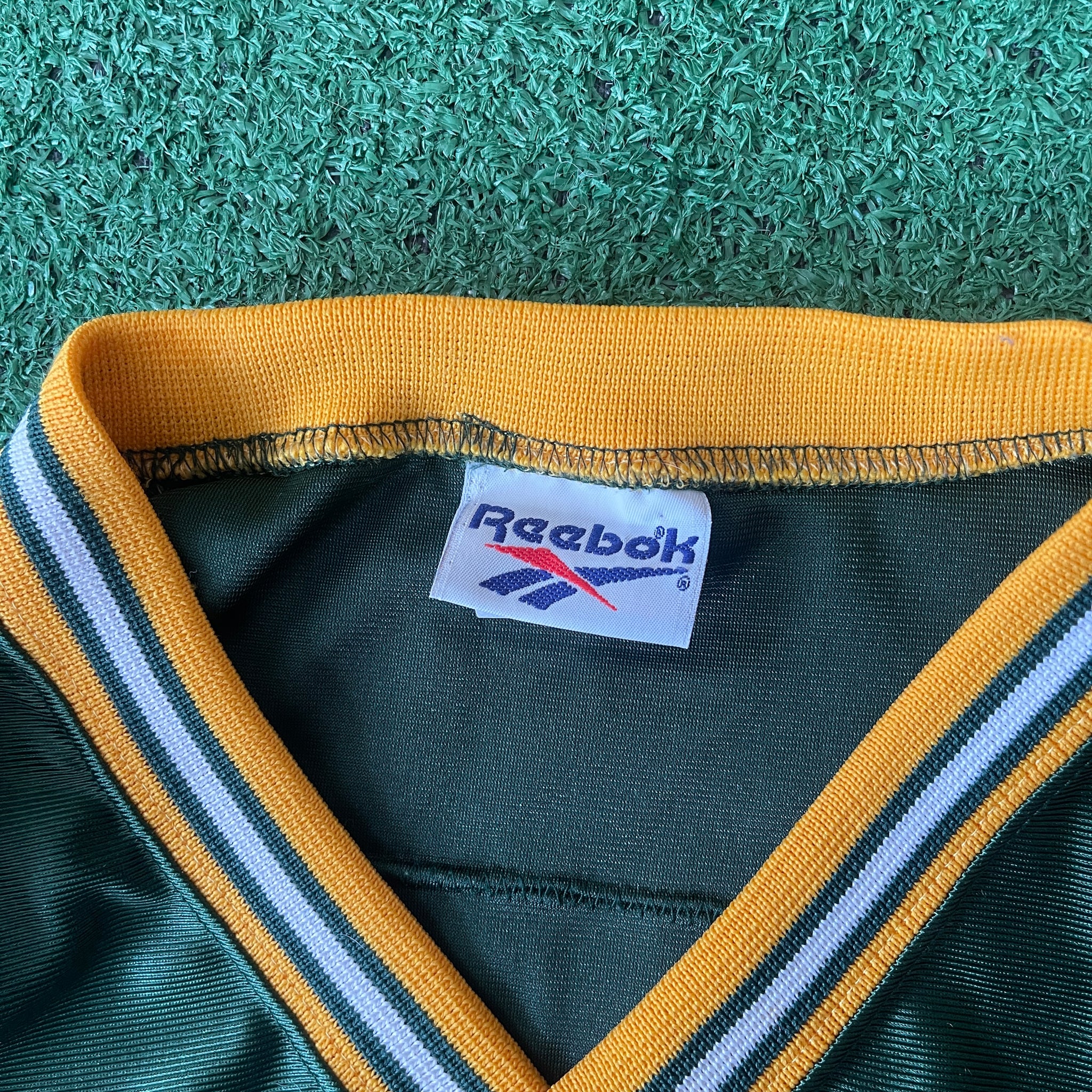 Vintage Reebok Green Bay Packers #4 Favre NFL Football Jersey (M)