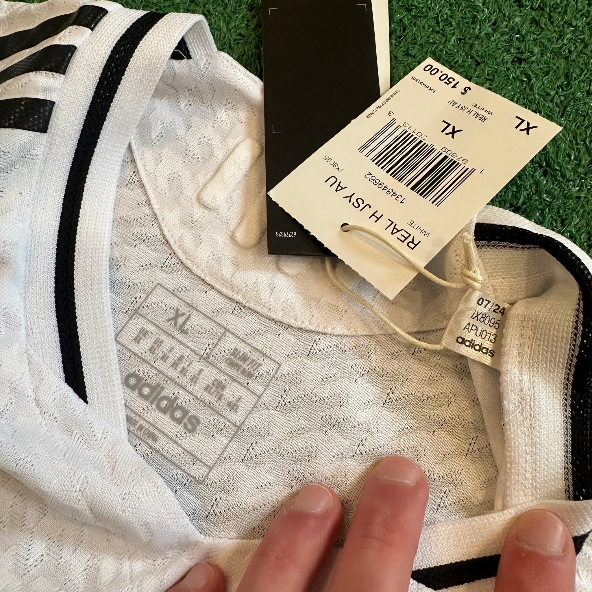 Adidas Real Madrid #16 Endrick 2024/25 Home Authentic Football Kit (XL)