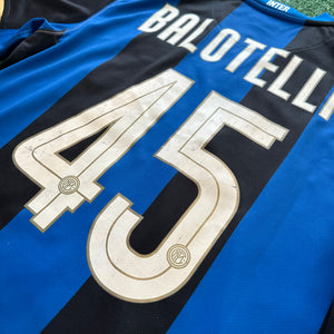 Vintage Nike Inter Milan #45 Balotelli 2008/09 Home Soccer Jersey (M)