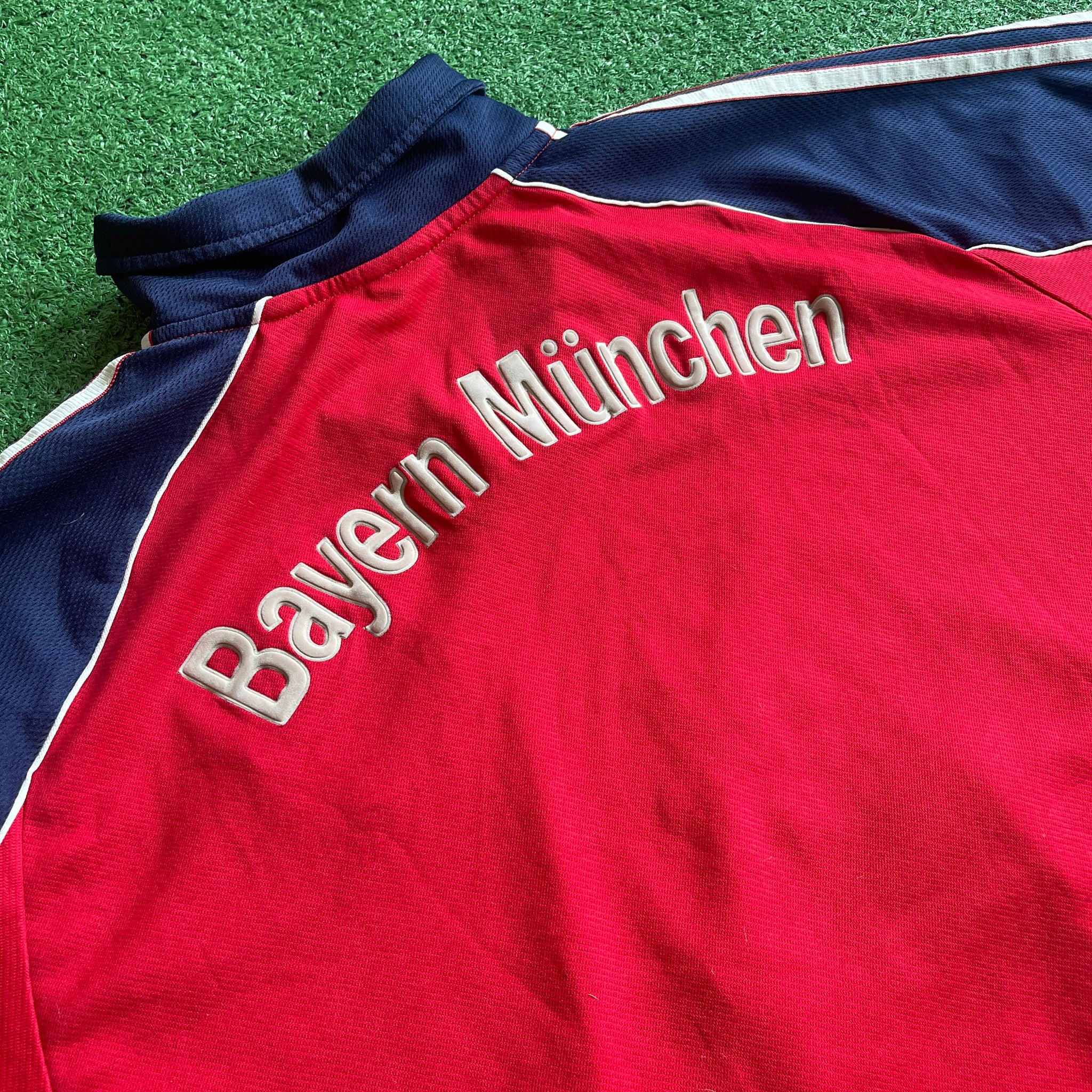 Vintage Adidas FC Bayern Munich 1999/01 Home Football Kit (XL)