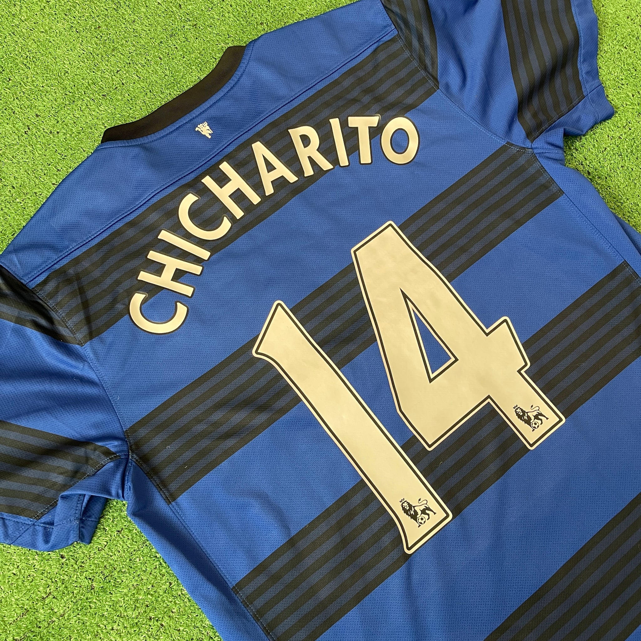 Nike Manchester United #14 Chicharito 2011/12 Away Football Kit (L)