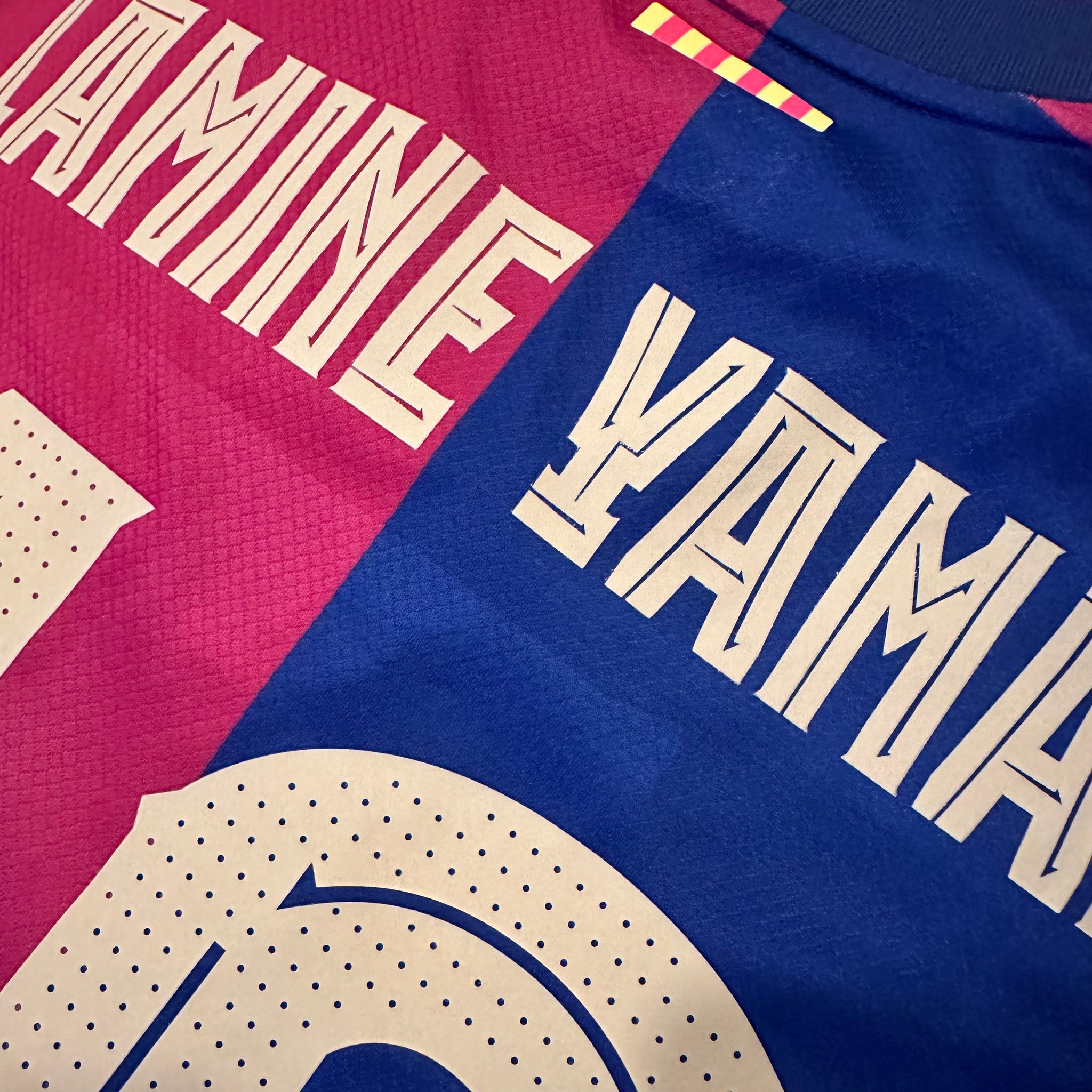 Nike FC Barcelona #19 Lamine Yamal 2024/2025 Home Football Kit (XXL)