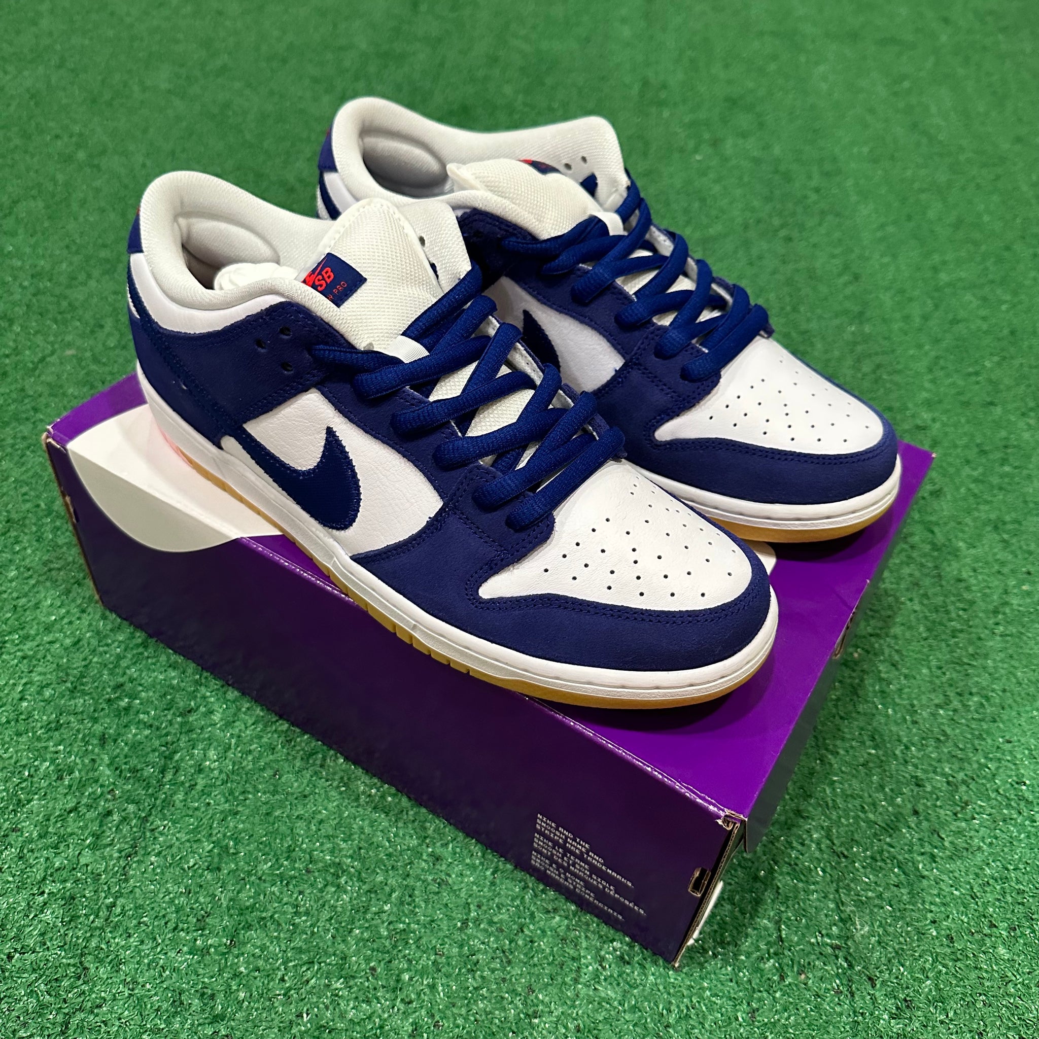 Nike SB Dunk Low Los Angeles Dodgers DO9395-400 (11)