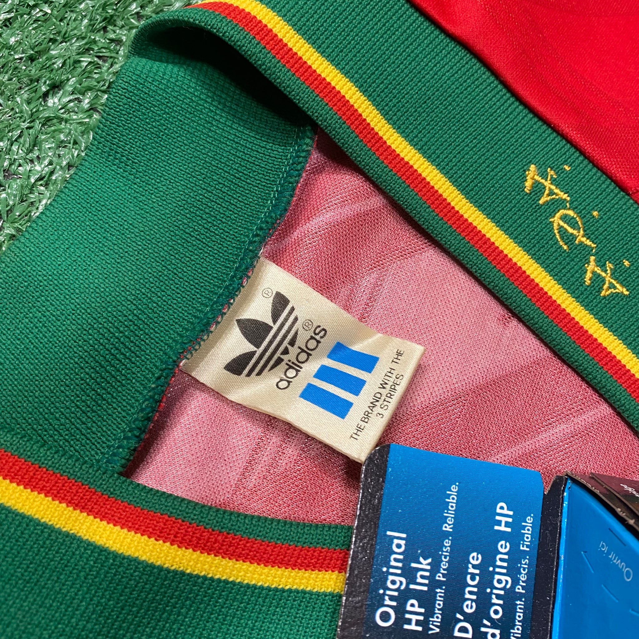 Vintage Adidas Portugal 1992 Home Jersey (XL)