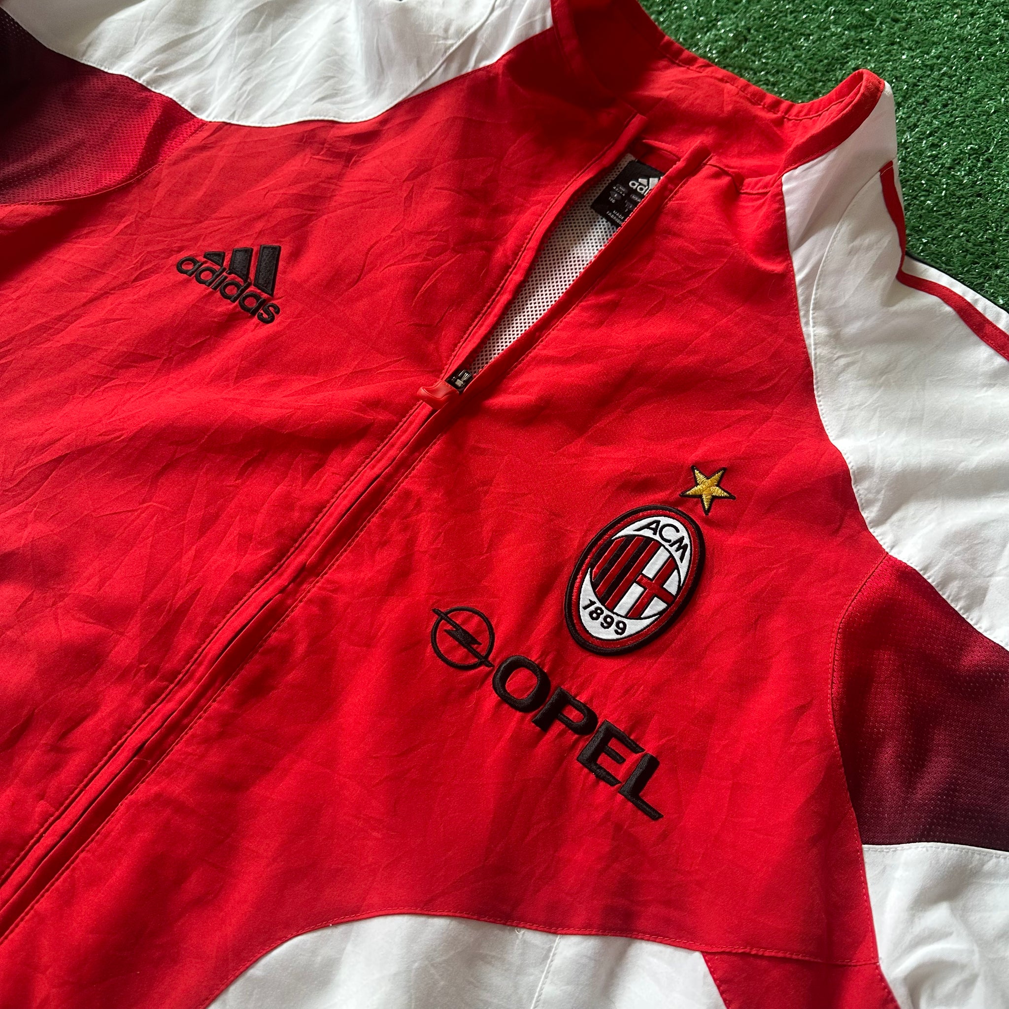 Vintage Adidas AC Milan Y2K Full Zip Warm-Up Jacket (M/L) – 2D Soccer Vintage Adidas AC Milan Y2K Full Zip Warm-Up Jacket (M/L) – 2D Soccer