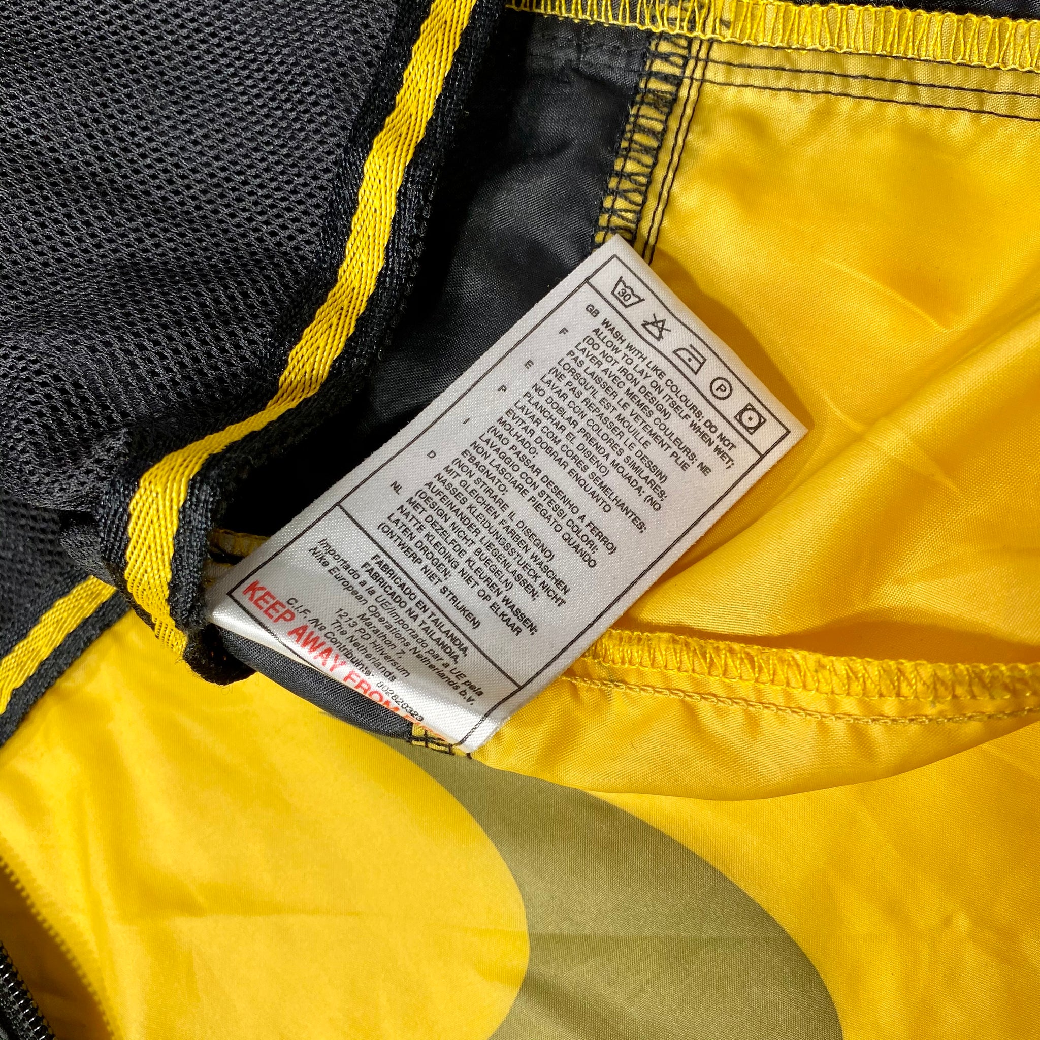 Vintage Nike Dortmund Long-Tail Team Windbreaker Jacket (L)